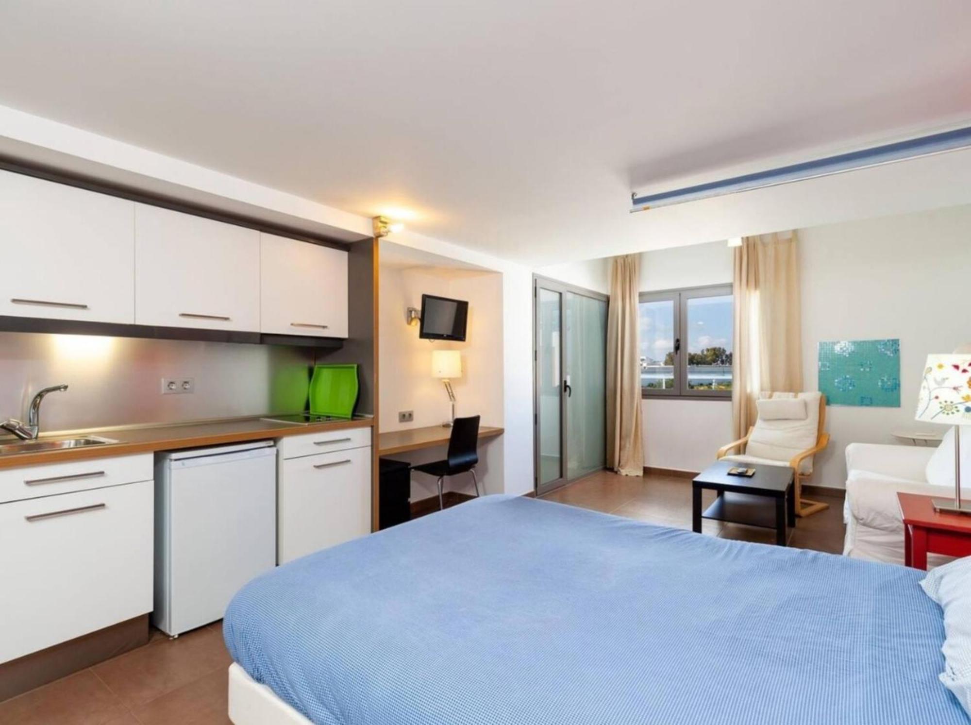 Apartamentos Alazul Lofts Конил-де-ла-Фронтера Екстериор снимка